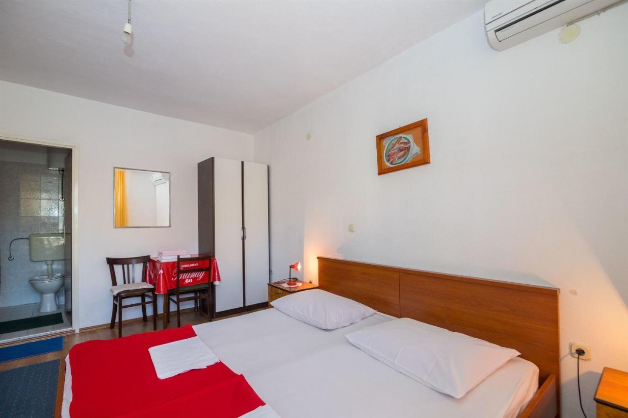 Apartment Ante Tonci มาคาร์สกา ภายนอก รูปภาพ